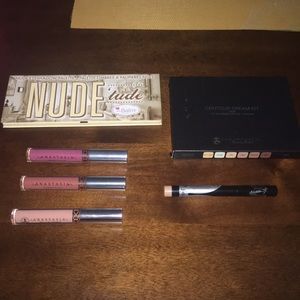 HIGH END MAKEUP BUNDLE